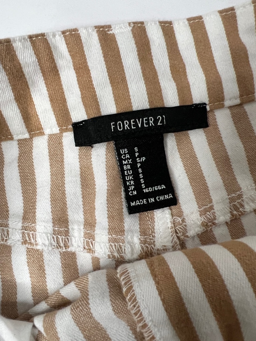 Forever 21 Beige and White Striped Skirt Size Small - Picture 2 of 6